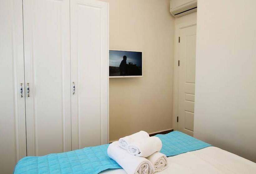 Cesme Kale Tas Apart