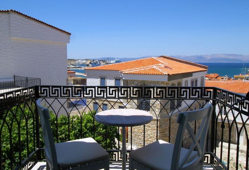 Cesme Kale Tas Apart