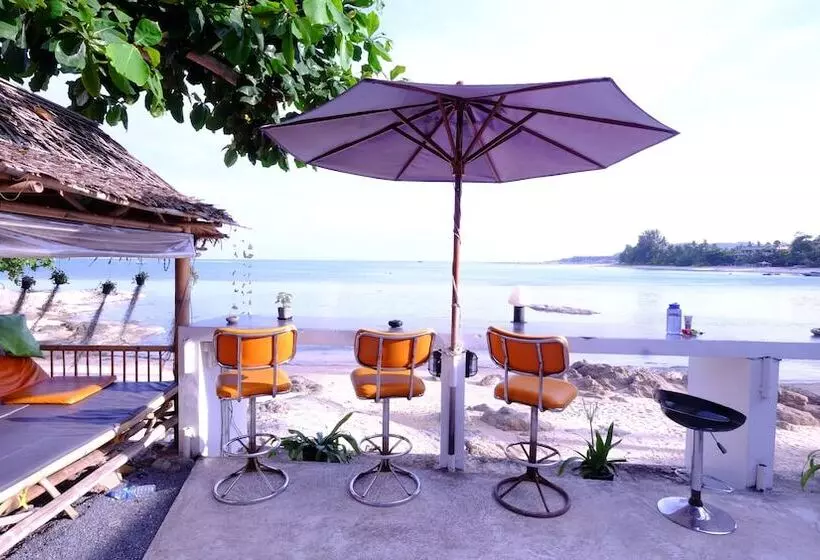 Chill Inn Lamai Hostel & Beach Cafe