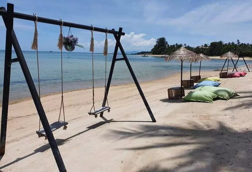 Chill Inn Lamai Hostel & Beach Cafe