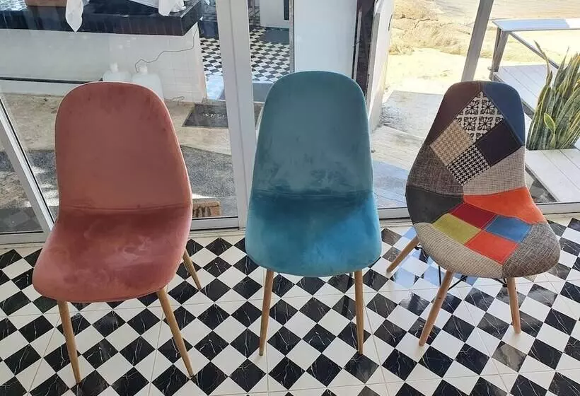 Chill Inn Lamai Hostel & Beach Cafe