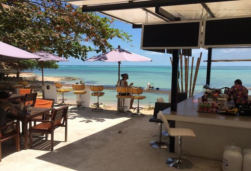 Chill Inn Lamai Hostel & Beach Cafe