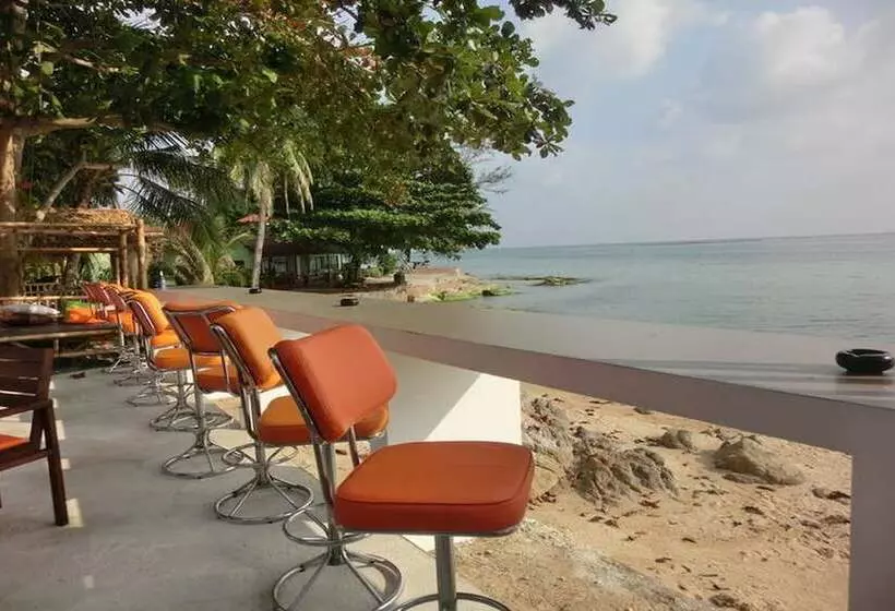 Chill Inn Lamai Hostel & Beach Cafe