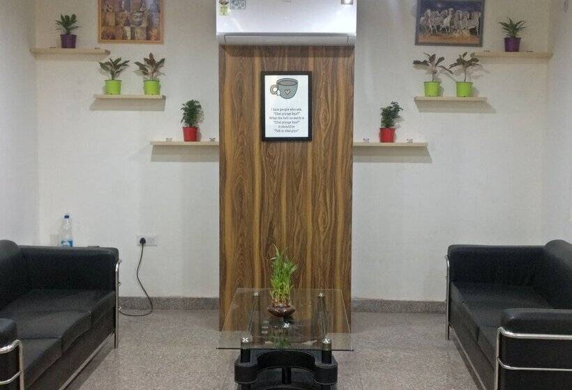 Corooms Sanvi Hotels Unitech Cyber Park