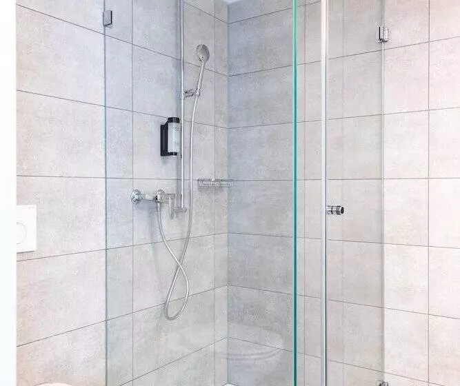 Jet Hotel Zurich Airport