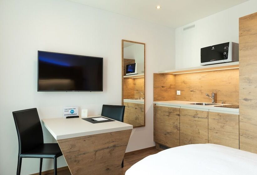 Jet Hotel Zurich Airport