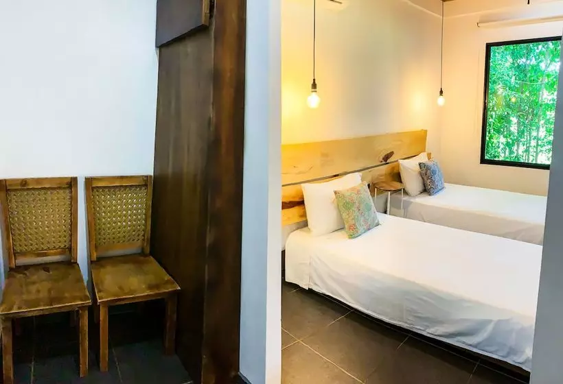 ホテル Origenes Lodge