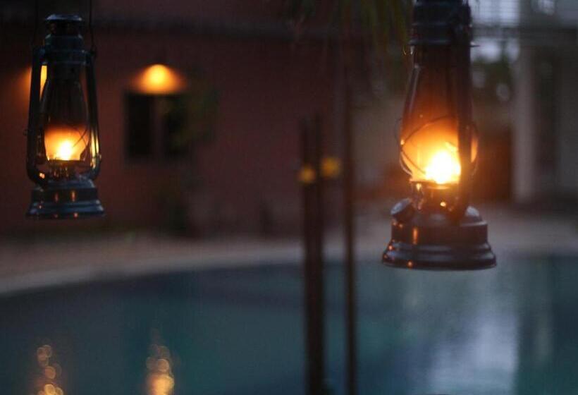 Hotel Seven Sky Clarks Exotica