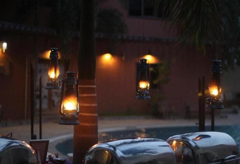 Hotel Seven Sky Clarks Exotica