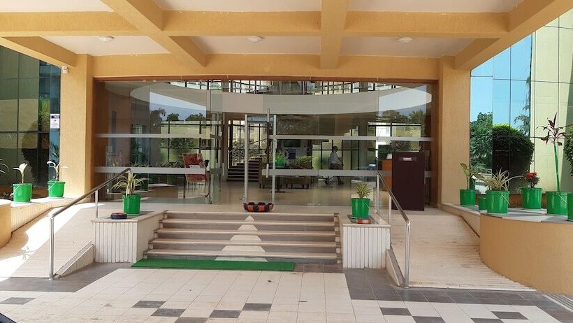 Hotel Seven Sky Clarks Exotica