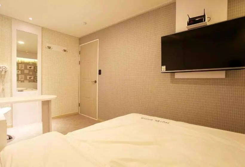 Hotel Shine