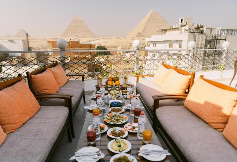 هتل Jimmy Pyramids