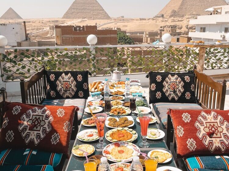 هتل Jimmy Pyramids