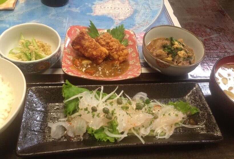 Iriomotejima Monsoon   Hostel