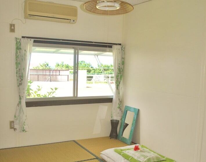 Iriomotejima Monsoon   Hostel