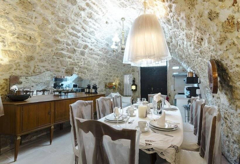 Пансион Antonia's House