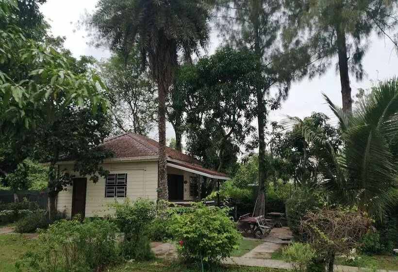 ペンション Wasuthan Garden House