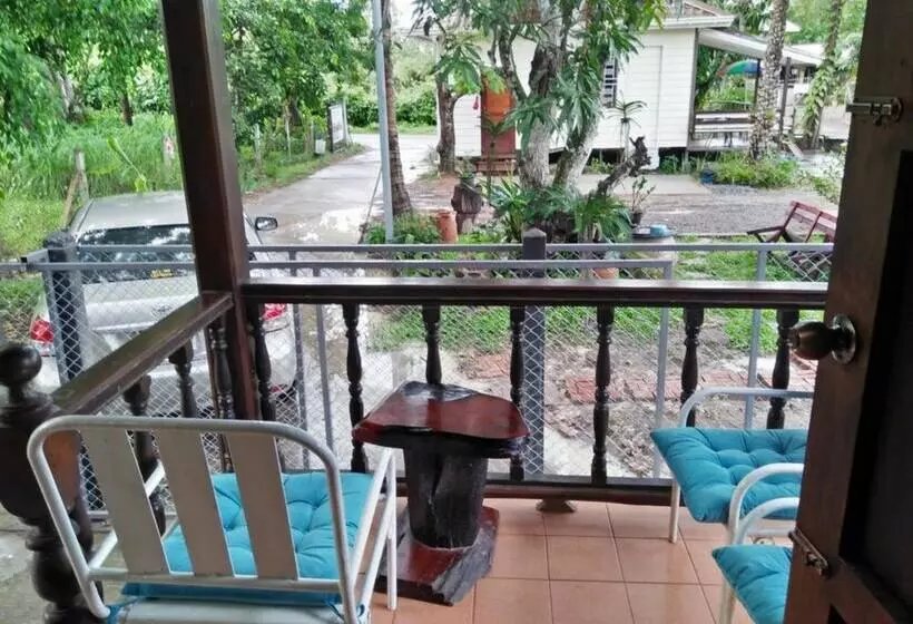 ペンション Wasuthan Garden House