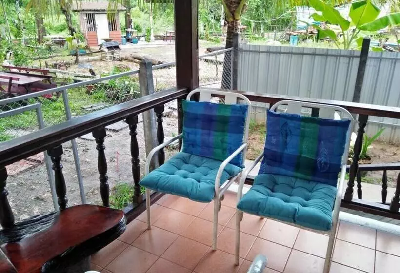 ペンション Wasuthan Garden House