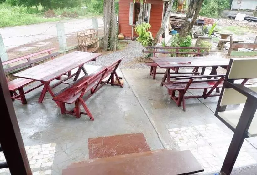 ペンション Wasuthan Garden House