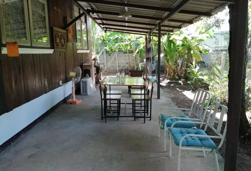 ペンション Wasuthan Garden House