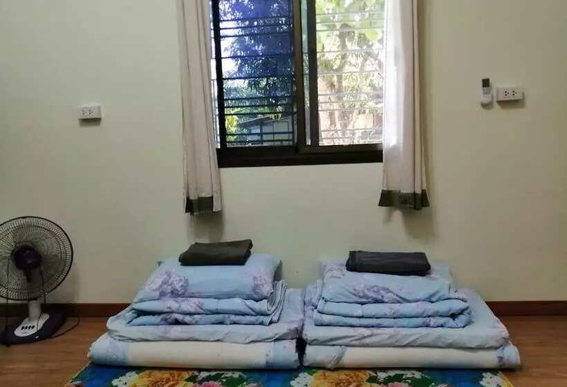 ペンション Wasuthan Garden House