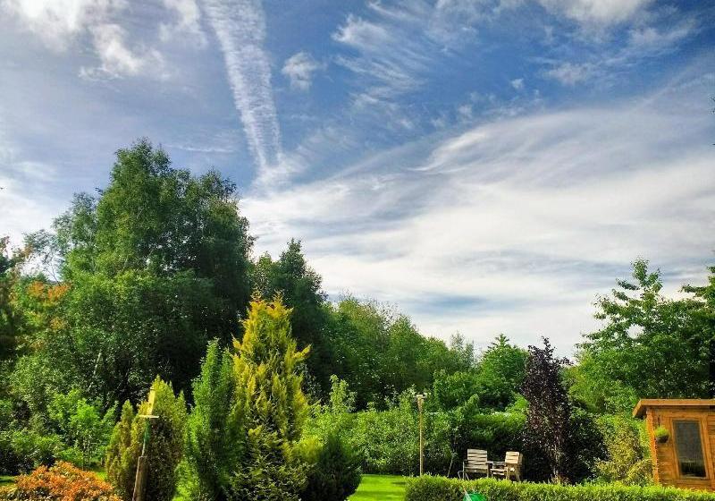 فندق صغير Forest Way Bunkhouse