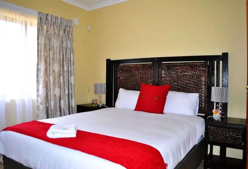 Aamiaismajoitus (B&B) Mount Azimbo Lodge
