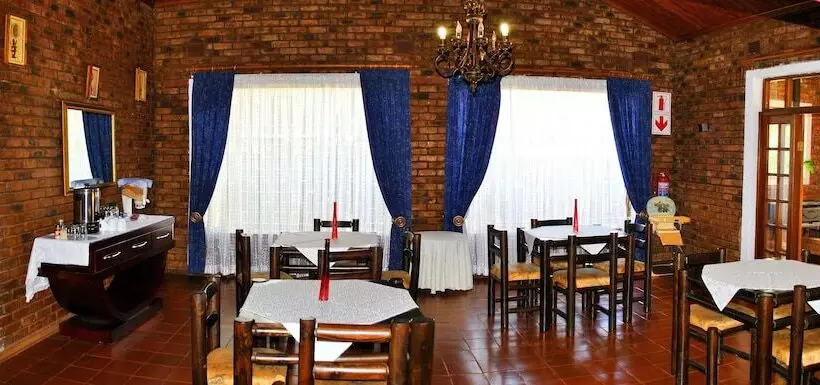 Aamiaismajoitus (B&B) Mount Azimbo Lodge