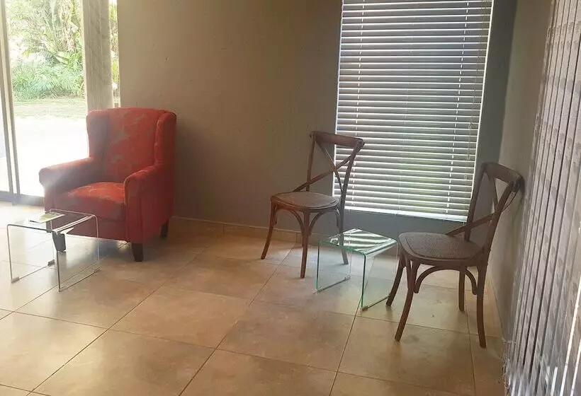 Aamiaismajoitus (B&B) Mount Azimbo Lodge