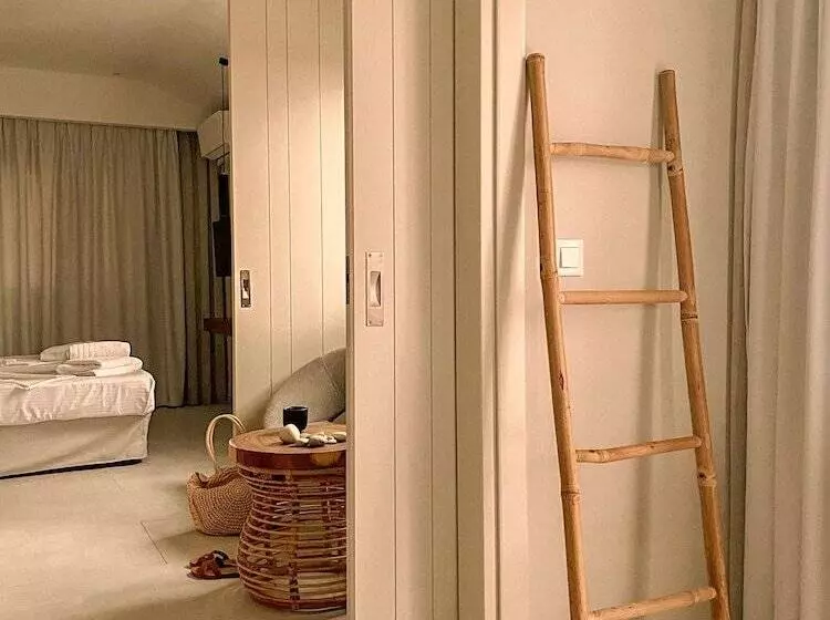 Ekati Mare Lifestyle Resort