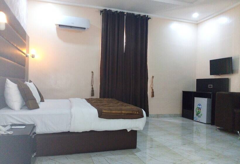 Bana Hotel & Suites