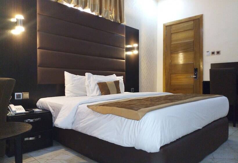 Bana Hotel & Suites