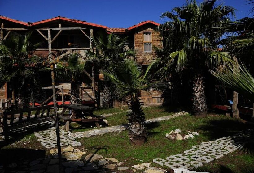 هتل Kadir's Family House