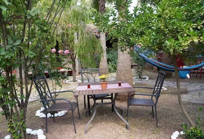 هتل Kadir's Family House