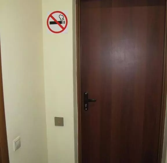 هتل Largus