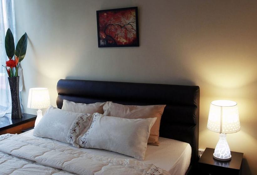 ペンション Gurney Luxe Inn