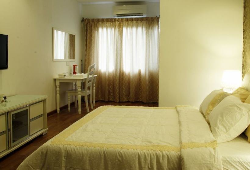 ペンション Gurney Luxe Inn