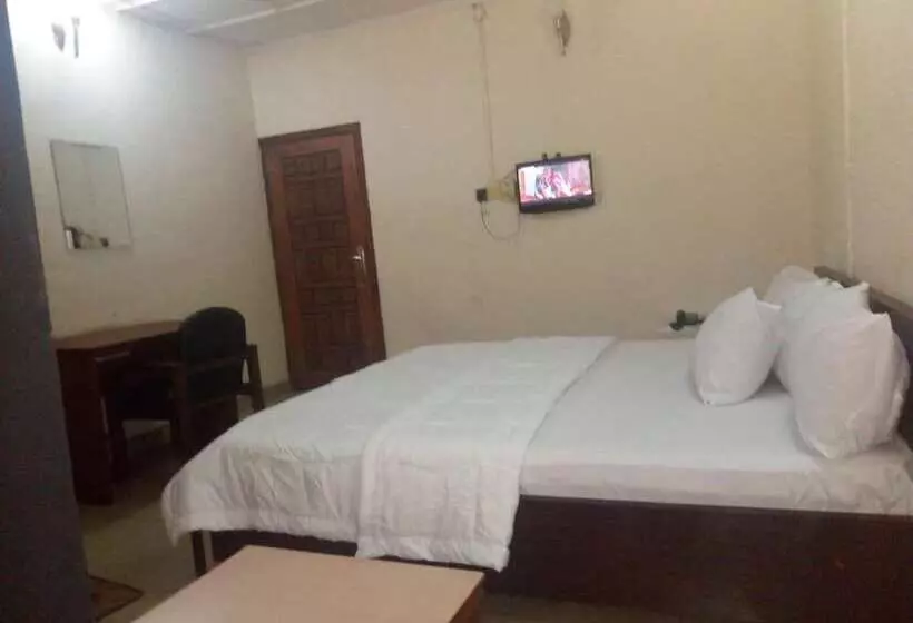 پانسیون Hollajobi Guest House