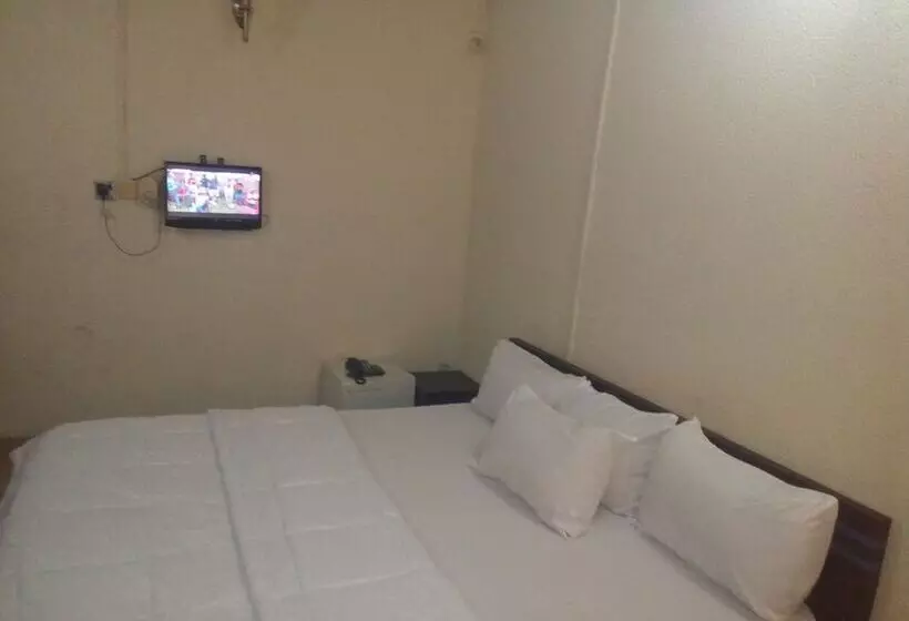 پانسیون Hollajobi Guest House