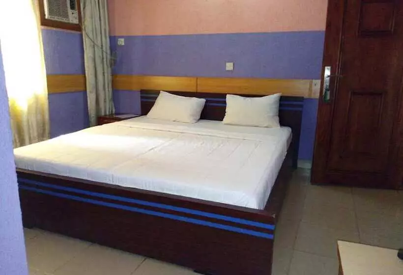 پانسیون Hollajobi Guest House