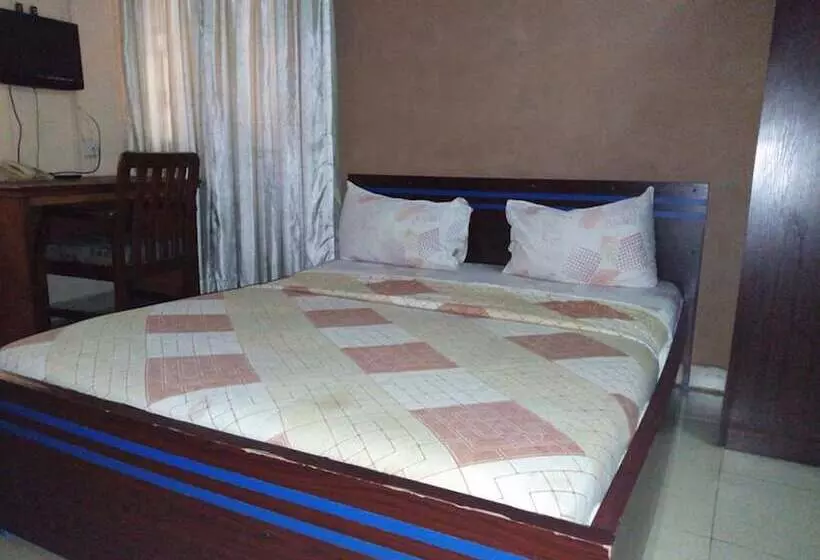 پانسیون Hollajobi Guest House