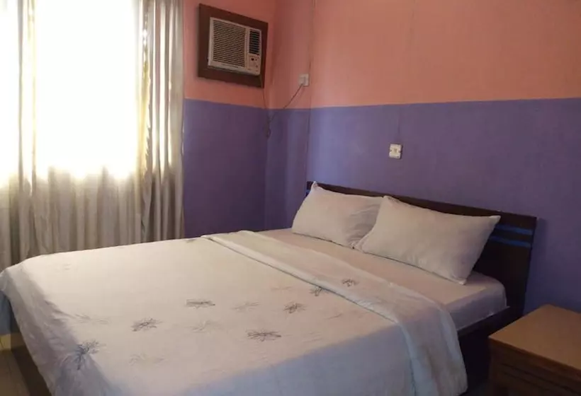 پانسیون Hollajobi Guest House