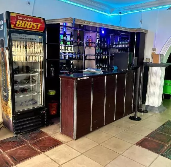 پانسیون Hollajobi Guest House