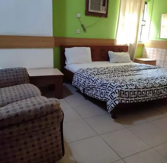 پانسیون Hollajobi Guest House