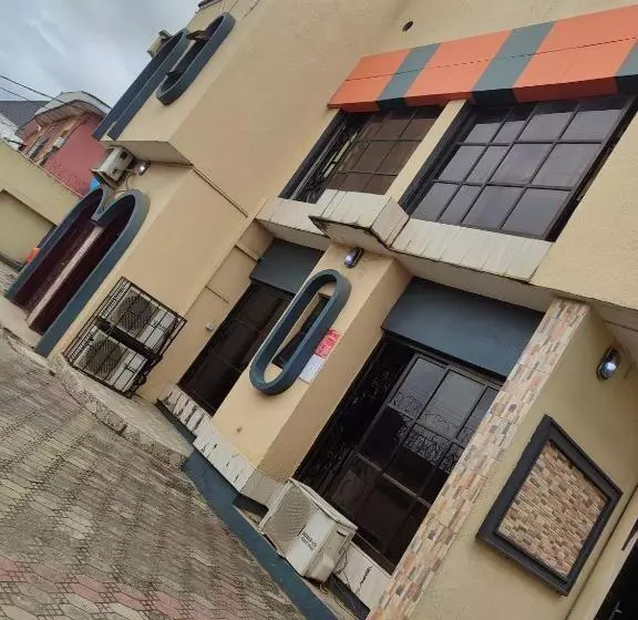 پانسیون Hollajobi Guest House