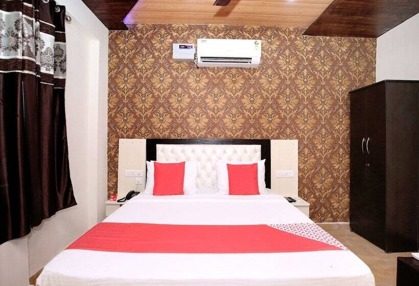 The Sitara Hotel By Oyo Rooms