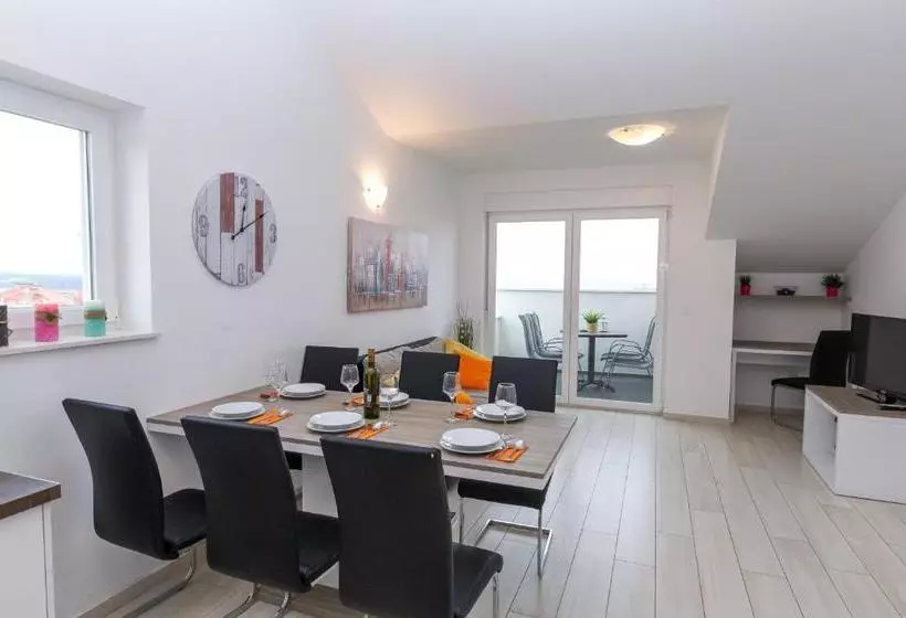 Apartments Adria
