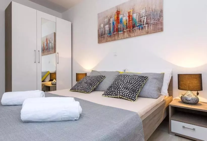 Apartments Adria