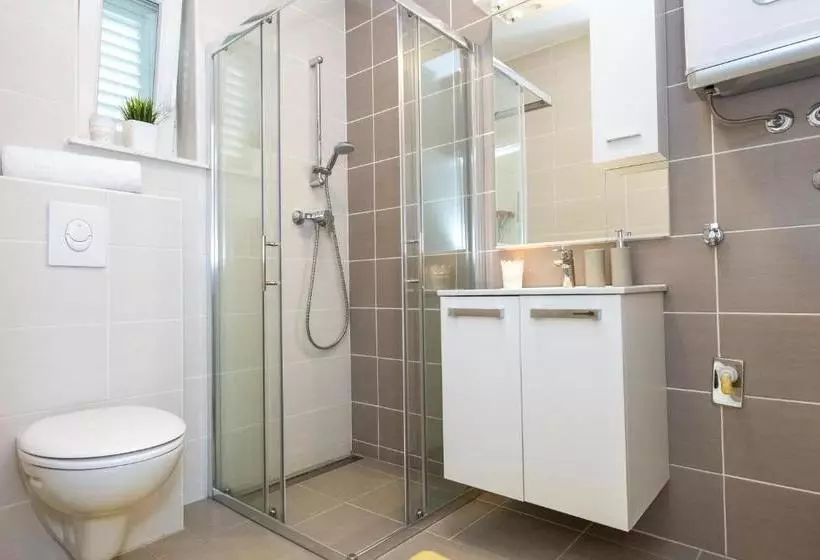 Apartments Adria